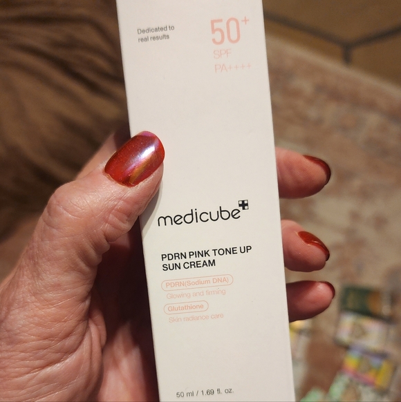 Medicube Bundle - Picture 5 of 8